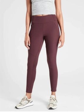 EUC Athleta Headlands Hybrid Trek Tight in Antique Burgundy.—sz 4
